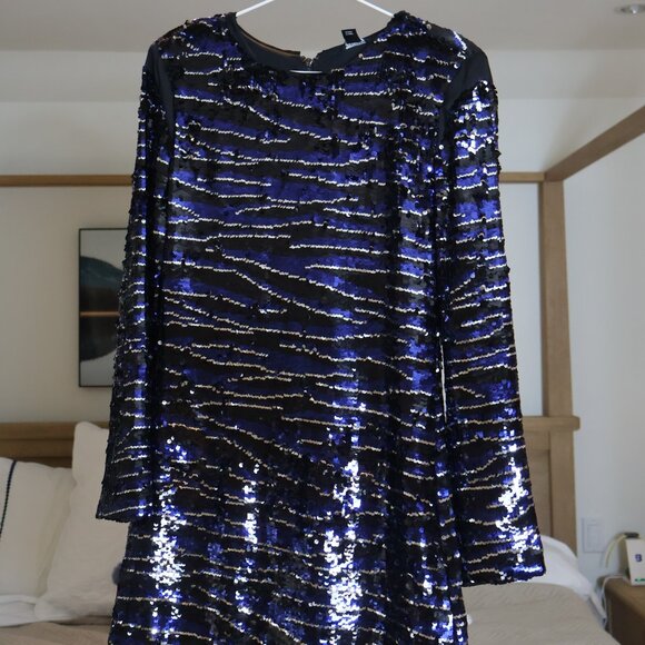 Small Shimmer Blue/Black Short Long-Sleeve Dress - Picture 1 of 6